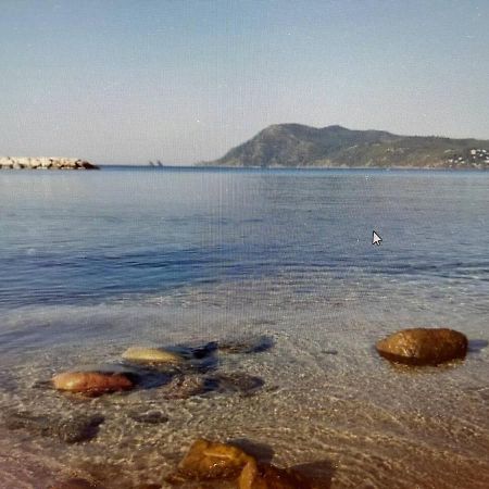 Pin Rollan Beach Сен-Мандри-сюр-Мер Екстериор снимка