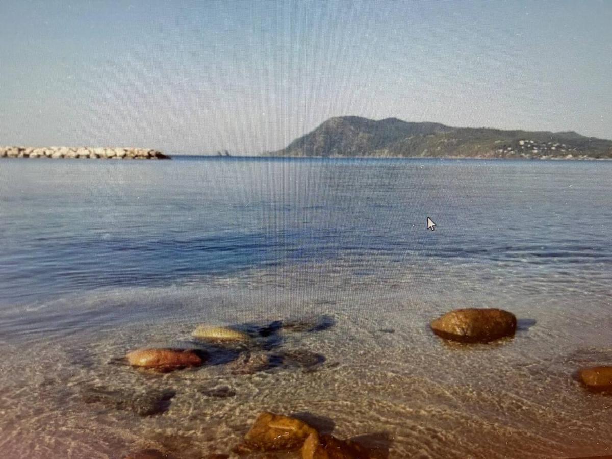 Pin Rollan Beach Сен-Мандри-сюр-Мер Екстериор снимка