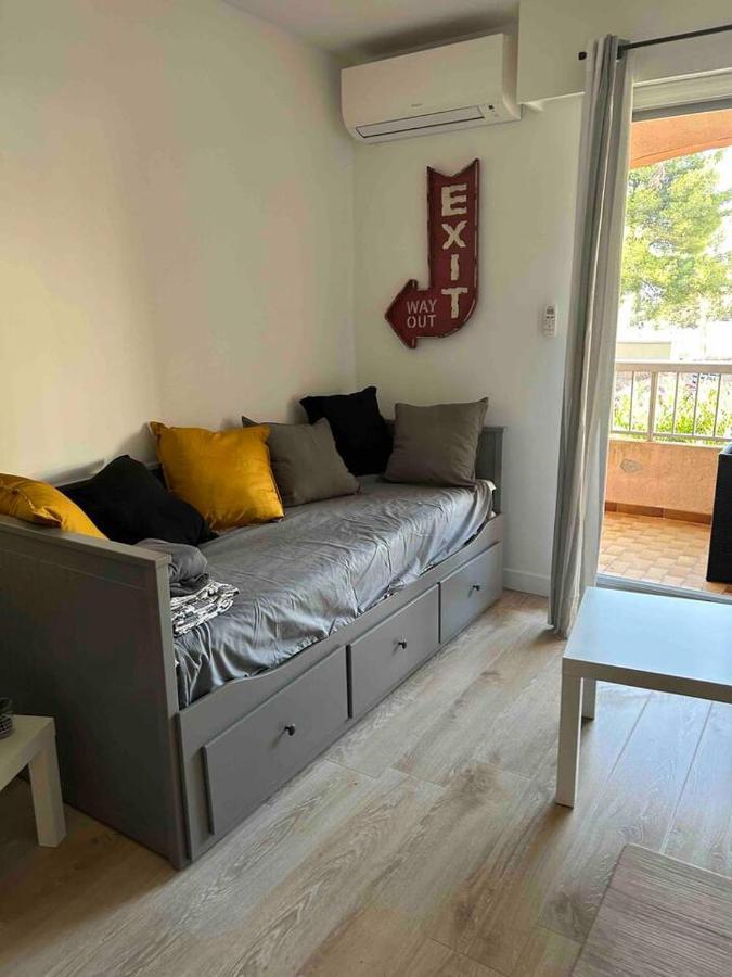Pin Rollan Beach Сен-Мандри-сюр-Мер Екстериор снимка