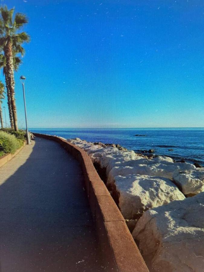 Pin Rollan Beach Сен-Мандри-сюр-Мер Екстериор снимка